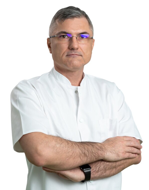Conf. Dr. Mugur Grasu